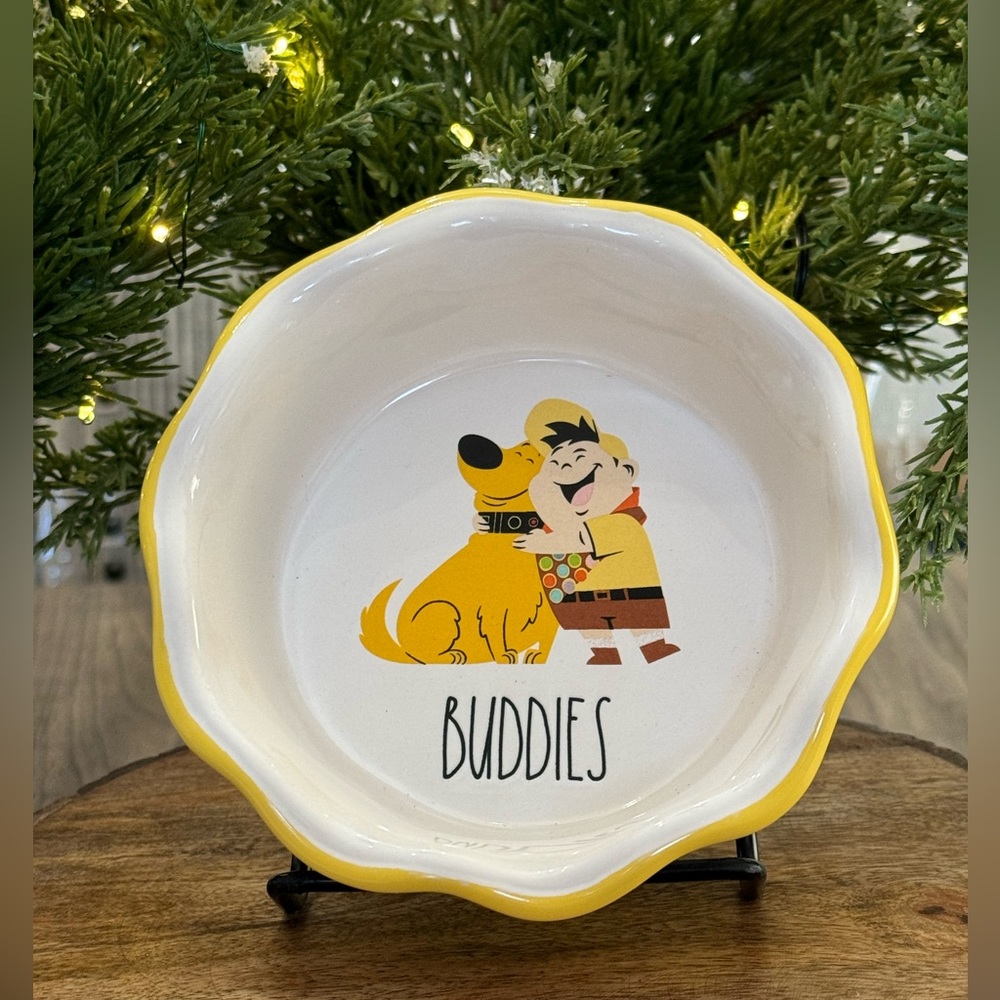 Brand NEW w/Tags Rae Dunn Disney Pixar BUDDIES Small Pie Dish feat Dug & Russell
